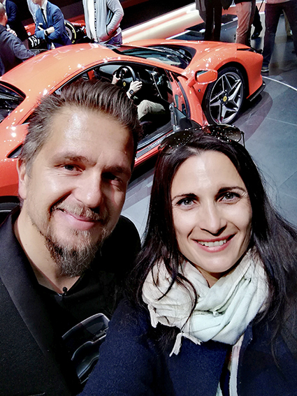 Jean-Pierre GAGICK & Caroline LLONG - journaliste - artiste - salon automobile Geneve